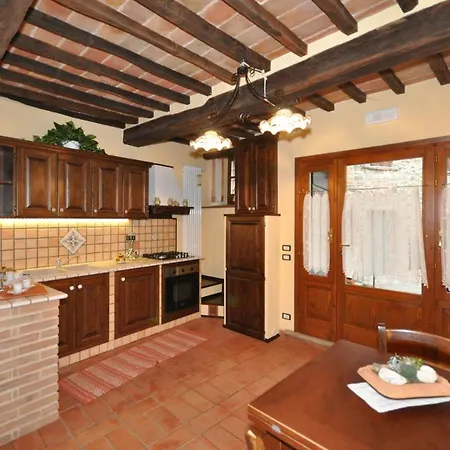 Sleeps 2 With Wifi Cortona
